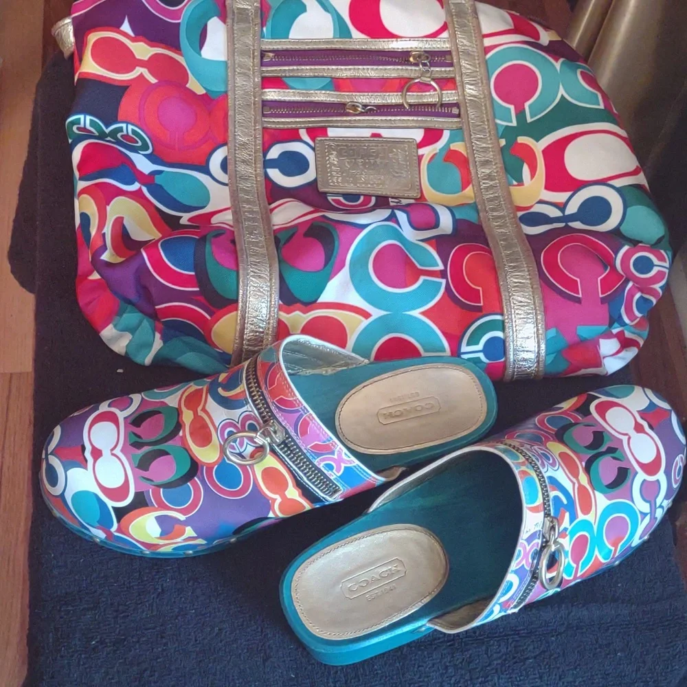 Coach Poppy Bag/ Coach Jessi Clogs Bundle - Picture 11 of 13